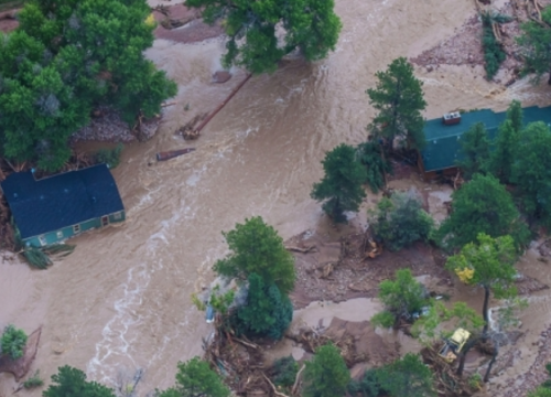 Big Thompson Flood image https://cires.colorado.edu/outreach/sites/default/files/2019-08/1024px-NOAA_logo.svg_.png