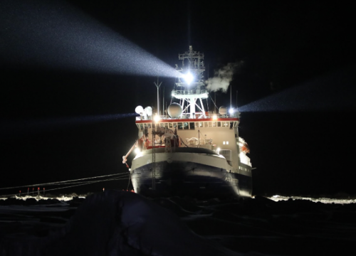 Polarstern at night 