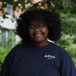 Bee Alcorn Headshot