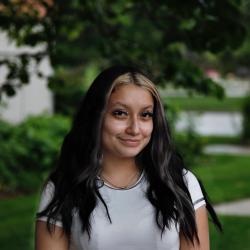 Karla Lemus Headshot